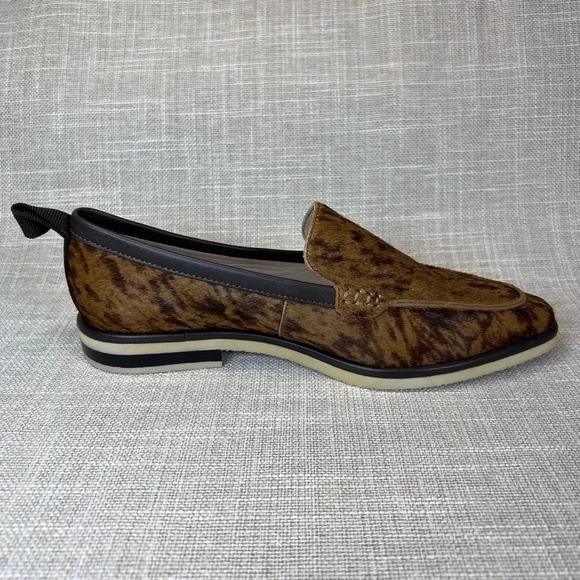 NEW Louise Et Cie Pointed Toe cow hair loafers size 6.5 (37) slip on shoes flats - Picture 4 of 10